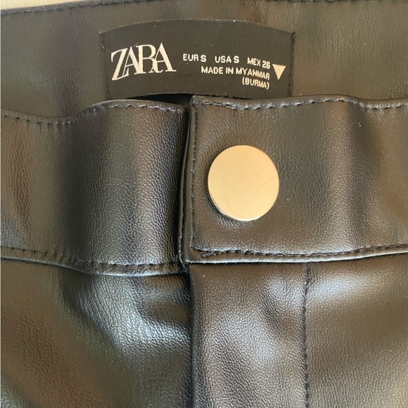 Zara Faux Leather Black High Waisted Skinny Leg Jeggings Pants Sz Small - Picture 10 of 11